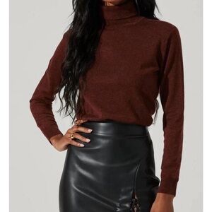 Astr the Label Adlen Turtleneck
